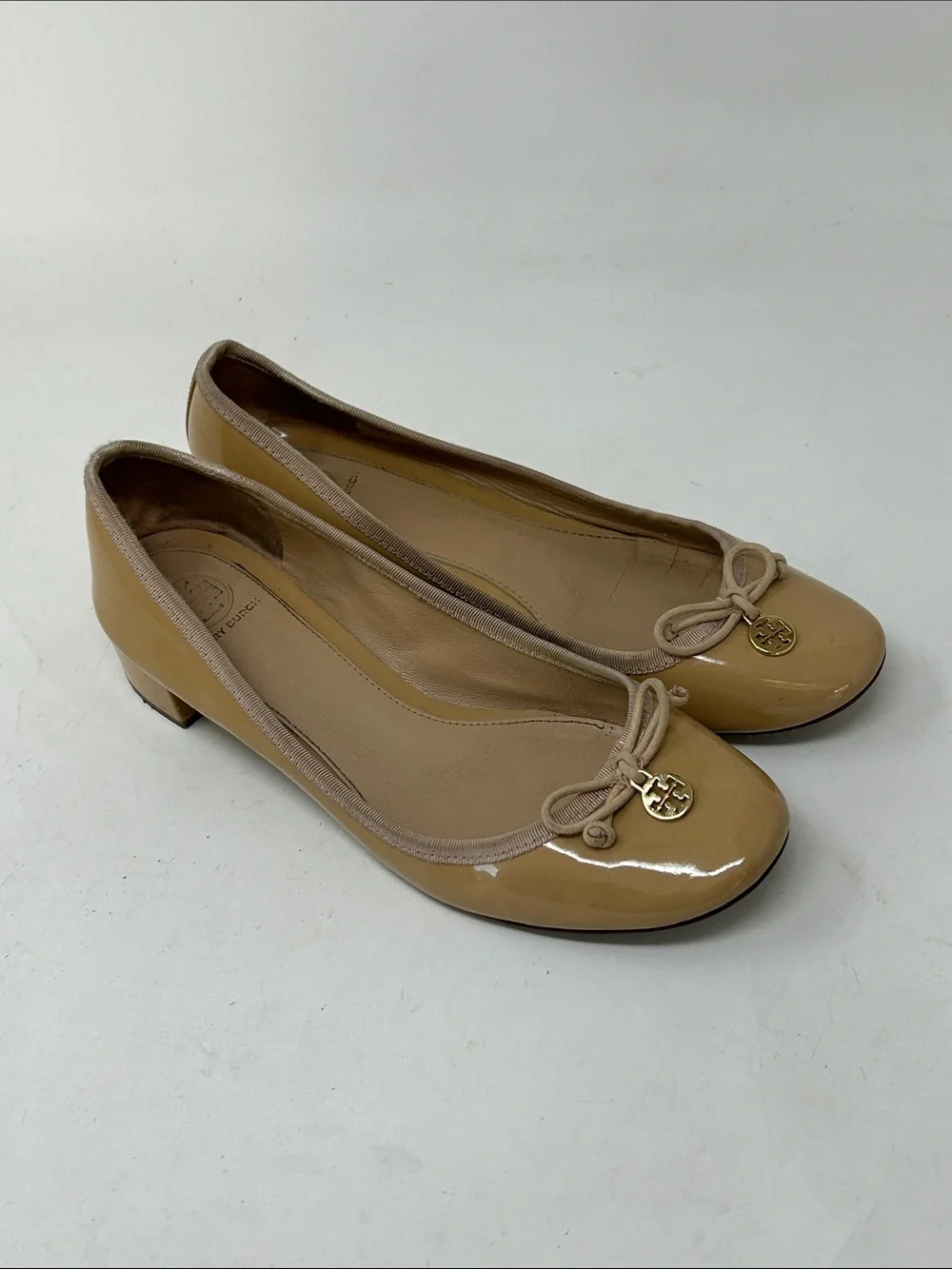 Tory Burch Chelsea Patent Leather Low Heel Pumps Size 8.5
